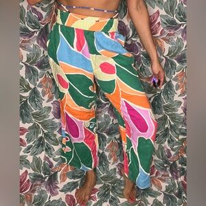 Vibrant Christian Siriano Abstract Elastic Waist Capris